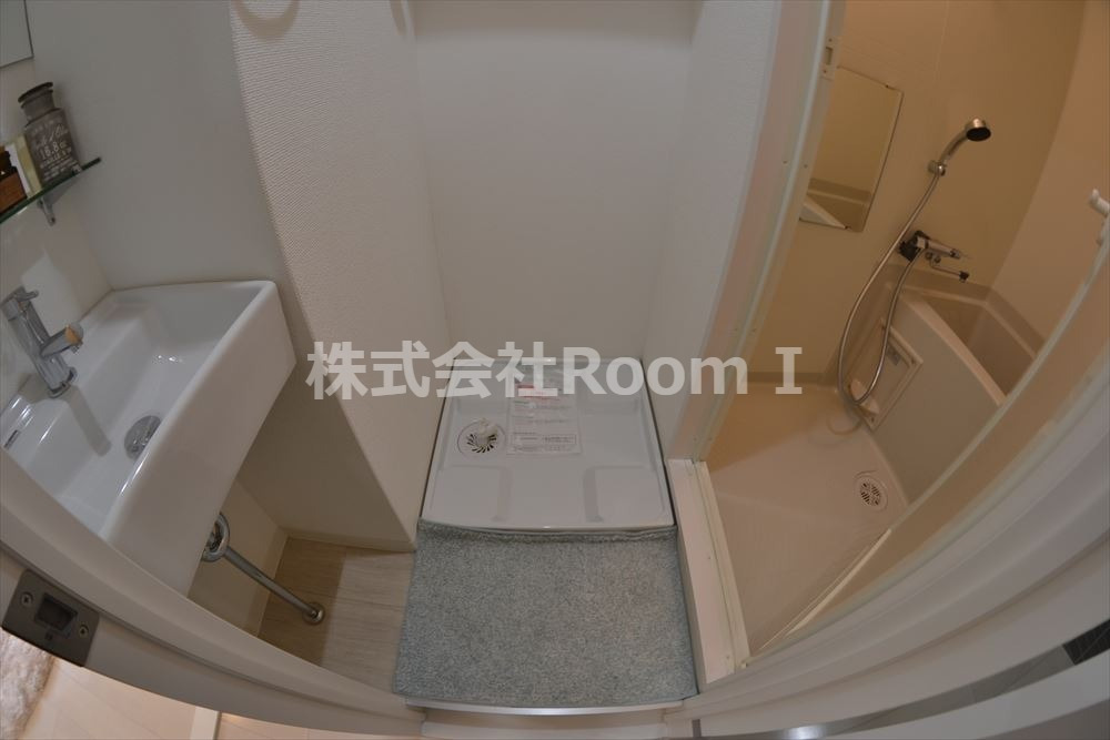 その他設備　ゆったりとスペースのある洗面所