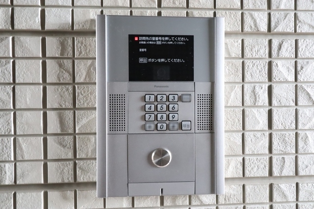 エントランス　オートロック