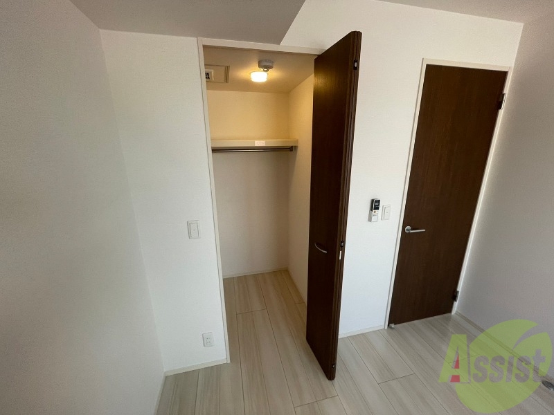 収納　寝室の収納です。部屋がすっきり片付きます。