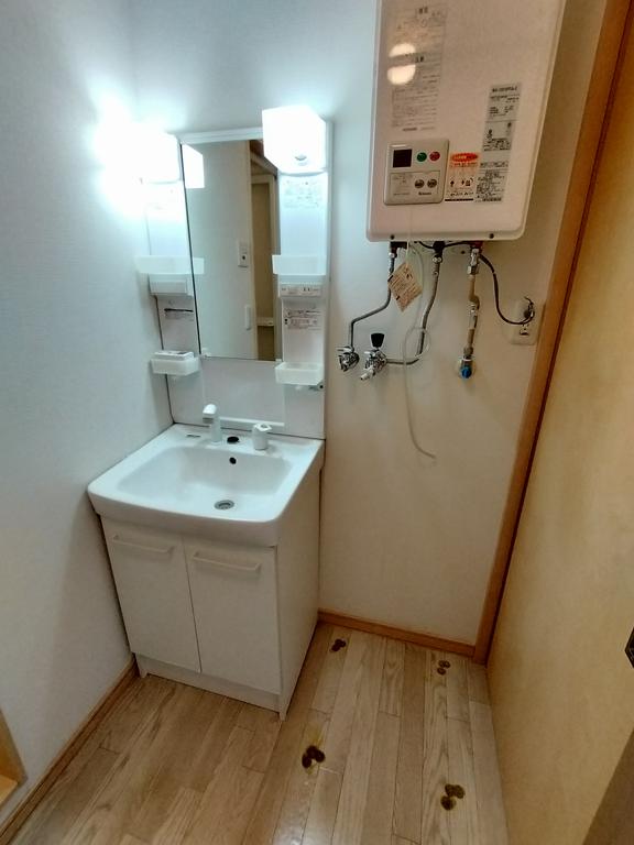 洗面設備　※他号室の写真になります。ご参考ください。