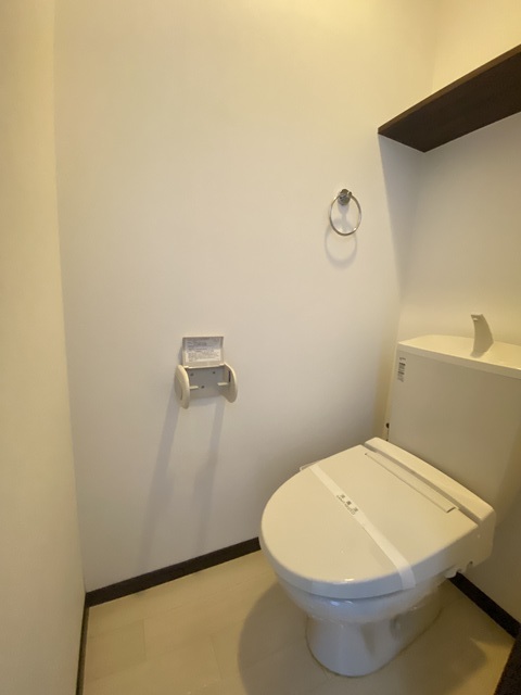 トイレ　※同フロア別部屋画像