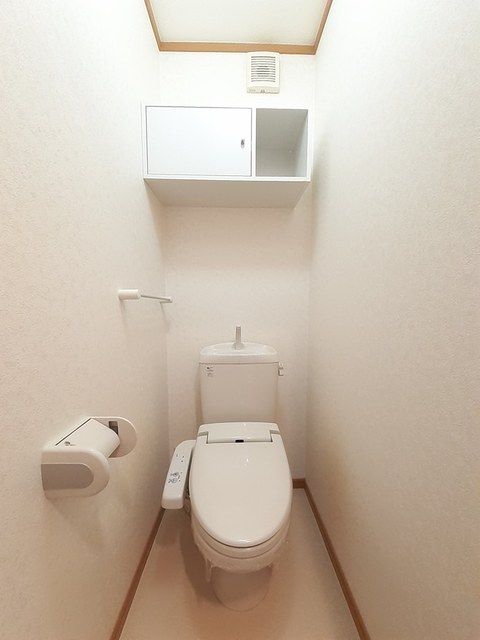 トイレ　ゆったりとした空間のトイレです