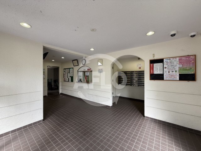 ロビー　クローバーハイツ市岡　ロビー