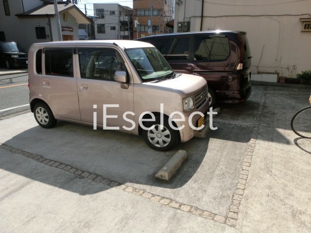 駐車場　敷地内駐車場