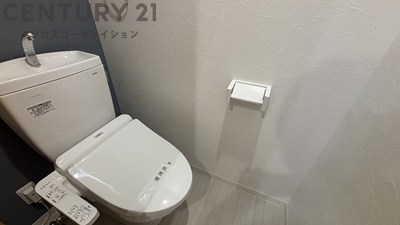 トイレ　温水洗浄便座機能付き♪