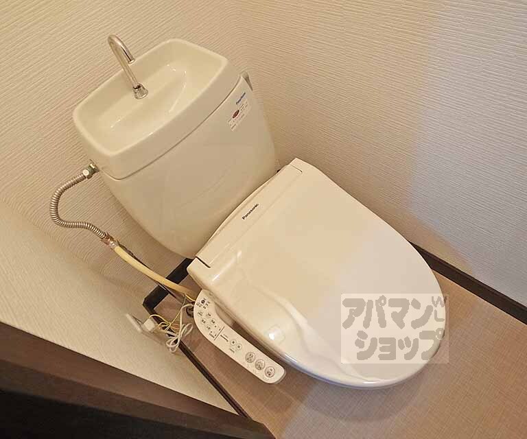 トイレ　もちろんウォシュレット！