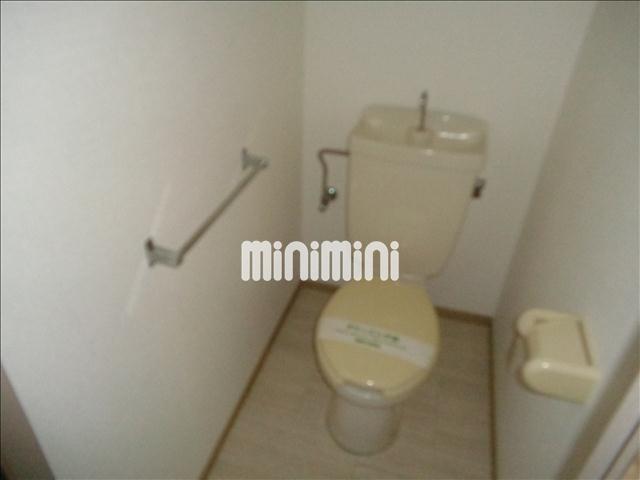 トイレ　清潔感ある洋式トイレですよ。