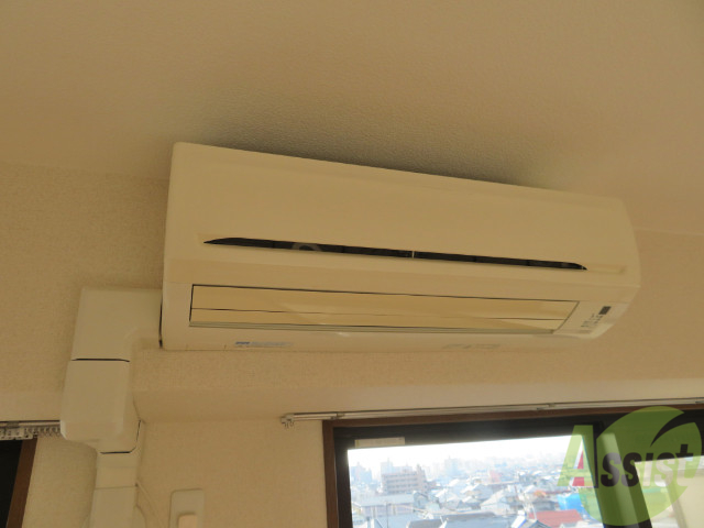 その他設備　あらかじめエアコンがついています。夏も冬も快適ですよ。