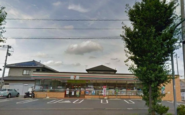 コンビニ　セブンイレブン伊勢崎宮子西店（コンビニ）まで750m