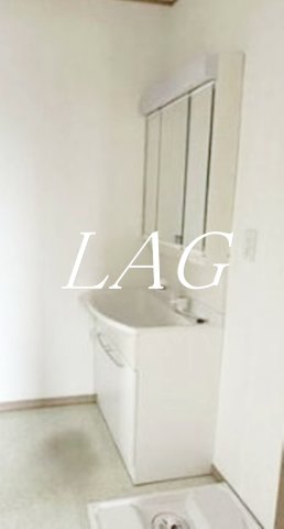 洗面設備　独立洗面台です。