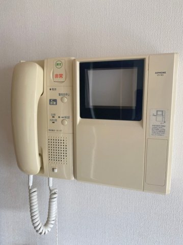 セキュリティ　モニター付きインターフォンです。