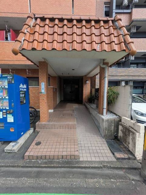 エントランス　現況優先