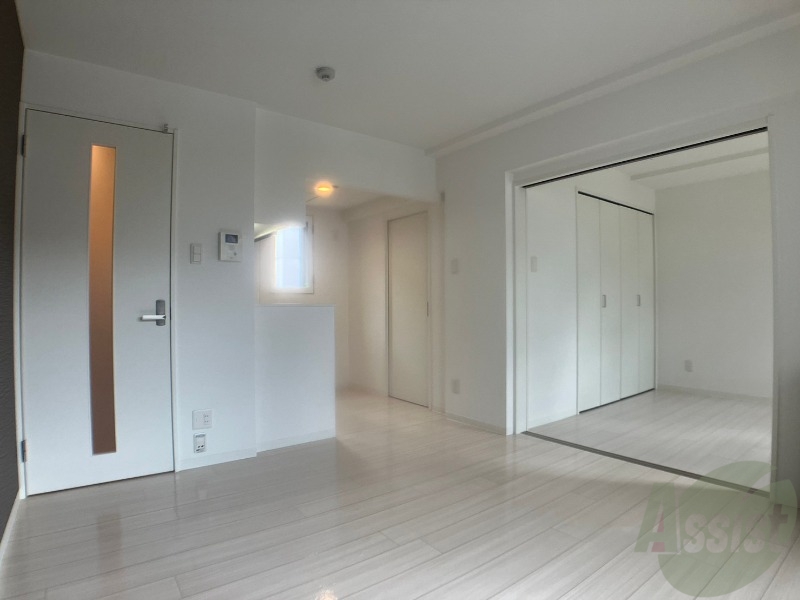 居室・リビング　広くてキレイなお部屋が広がっていて、充実した生活が送れそう。