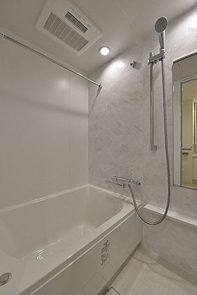 バス・シャワールーム　※別部屋の参考写真です。