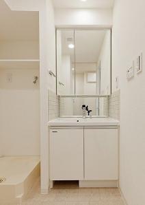 洗面設備　※別部屋の参考写真です。