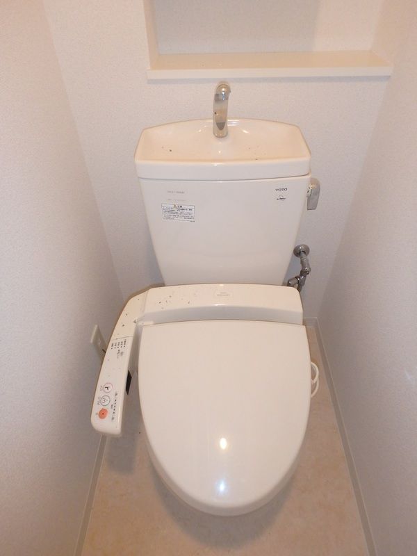 トイレ　コンパクトで使いやすいトイレです
