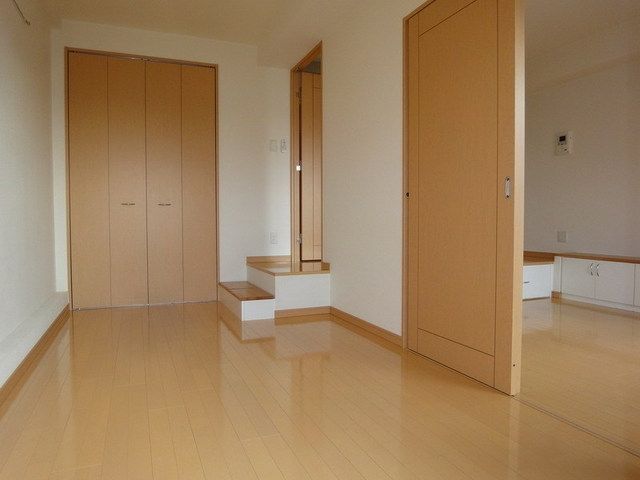 その他部屋・スペース　開放的な明るい室内です