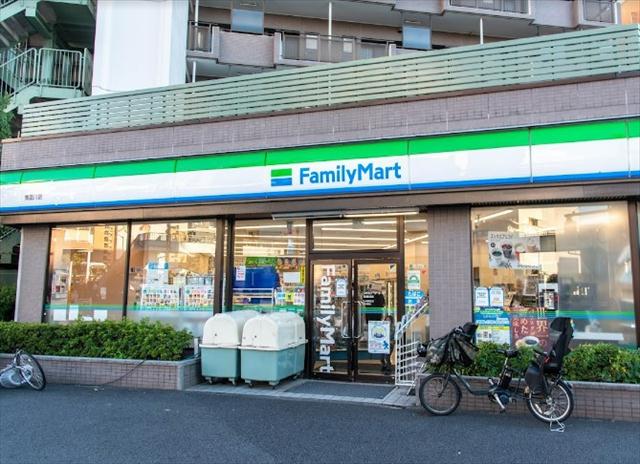 コンビニ　ファミリーマート東品川店（コンビニ）まで154m