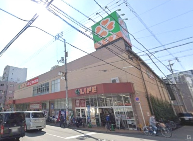 スーパー　ライフ大国町店（スーパー）まで440m