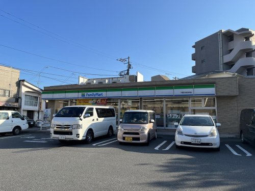 コンビニ　ファミリーマート 千葉汐見丘町店（コンビニ）まで222m