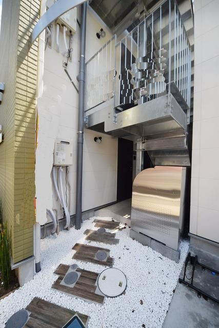 エントランス　★お部屋の入り口です★