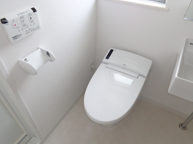 トイレ　綺麗なお手洗いにトイレの神様も満足です
