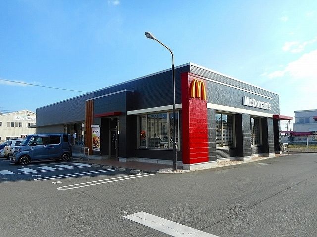 飲食店　マクドナルド福山神辺店（飲食店）まで2500m