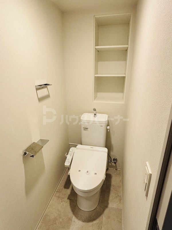 東京メトロ東西線 木場駅 徒歩11分 12階建 築4年のトイレ写真