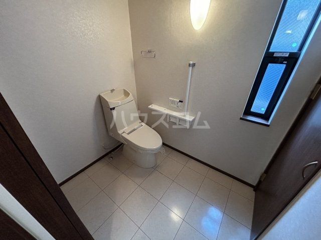 仁保通貸家のトイレ写真