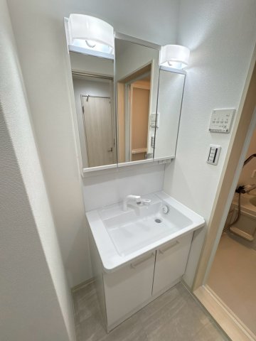クリエオーレ新堂IIの内装写真
