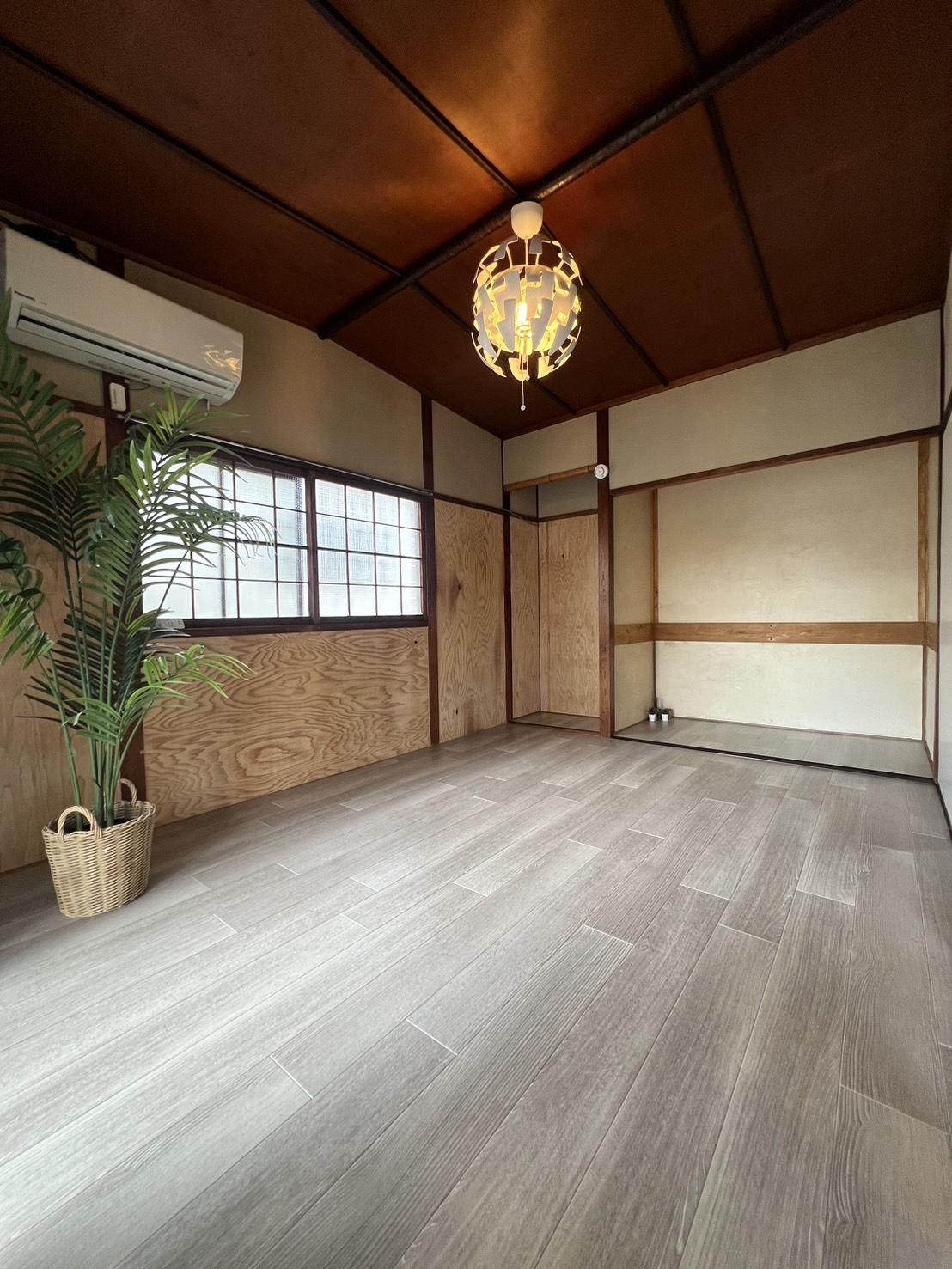 関西町平家の居間写真