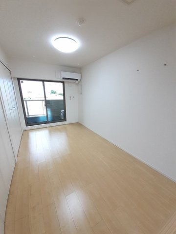 ＪＲ東海道本線 小田原駅 バス乗車時間：9分 最寄りバス停で下車 徒歩2分 3階建 築6年の内装写真