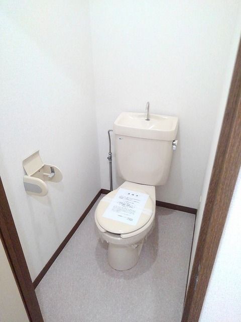 N・S・K 1号館のトイレ写真