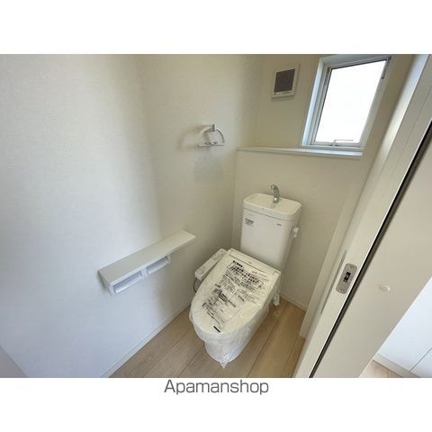 Kolet武蔵村山05のトイレ写真