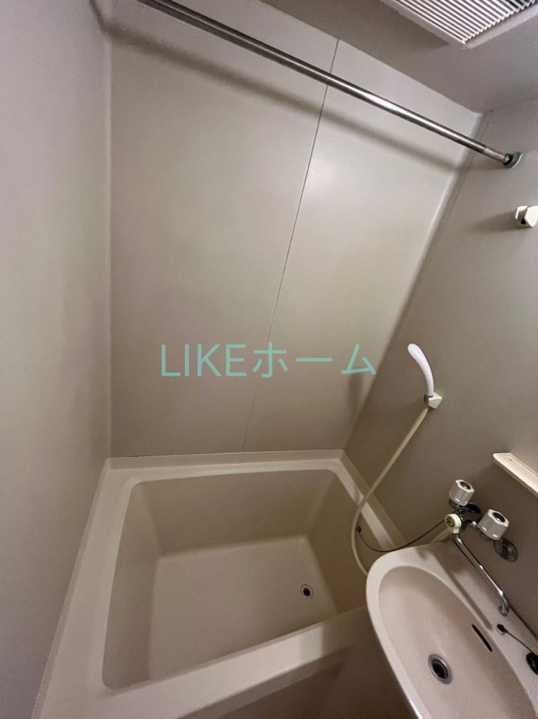 バス・シャワールーム　バス
