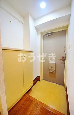 玄関　※同仕様参考写真