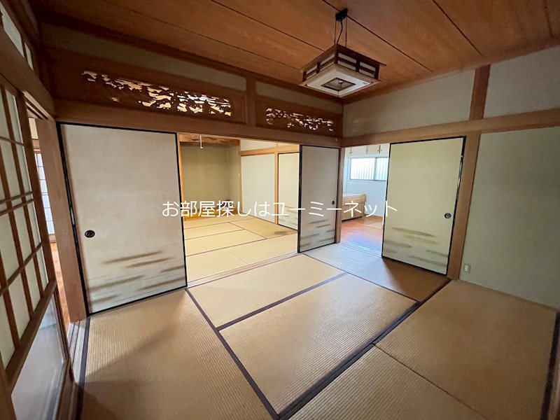 新納住宅の内装写真