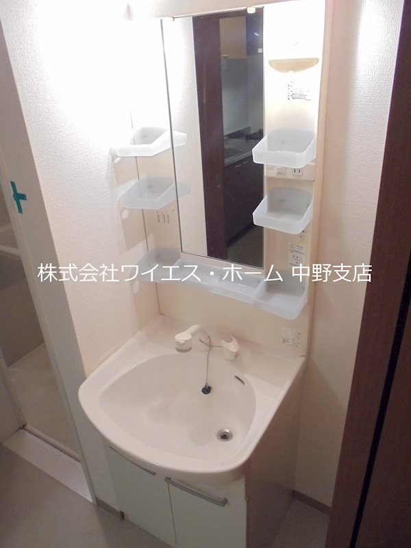 ＪＲ中央線 中野駅 徒歩5分 9階建 築23年の内装写真