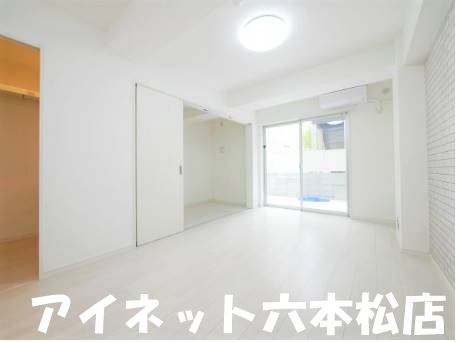 地下鉄七隈線 七隈駅 徒歩21分 3階建 築8年の居間写真