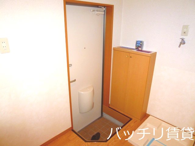 玄関　同シリーズのイメージ画像となります。現状優先