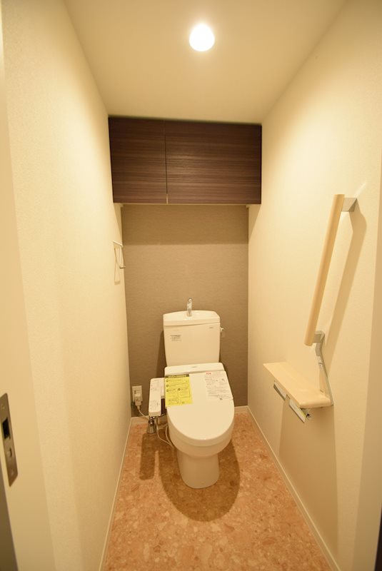 トイレ　ウォッシュレット付
