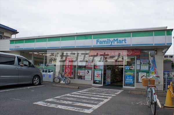 コンビニ　ファミリーマート 東所沢駅前店（コンビニ）まで548m