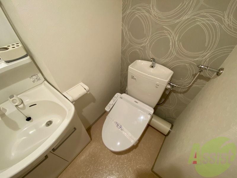 トイレ　トイレです。ウォシュレット付を探している方、おすすめです。