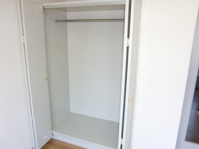 収納　参考写真（同建物別部屋のものです）