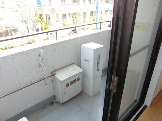 バルコニー　参考写真（同建物別部屋のものです）