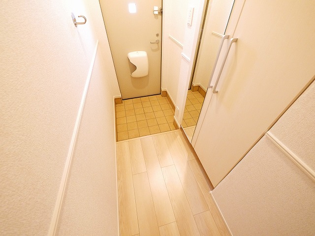 玄関　明るい玄関です