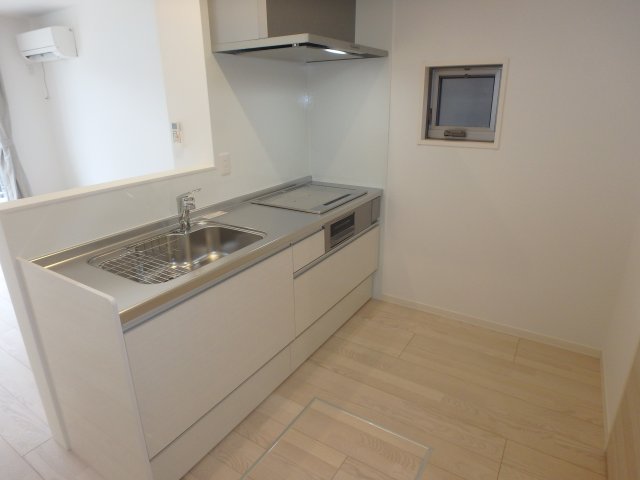 キッチン　ウイステリアコート茶屋町102号室　シャーメゾン