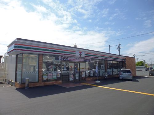 コンビニ　セブンイレブン 明石魚住浜西店（コンビニ）まで402m