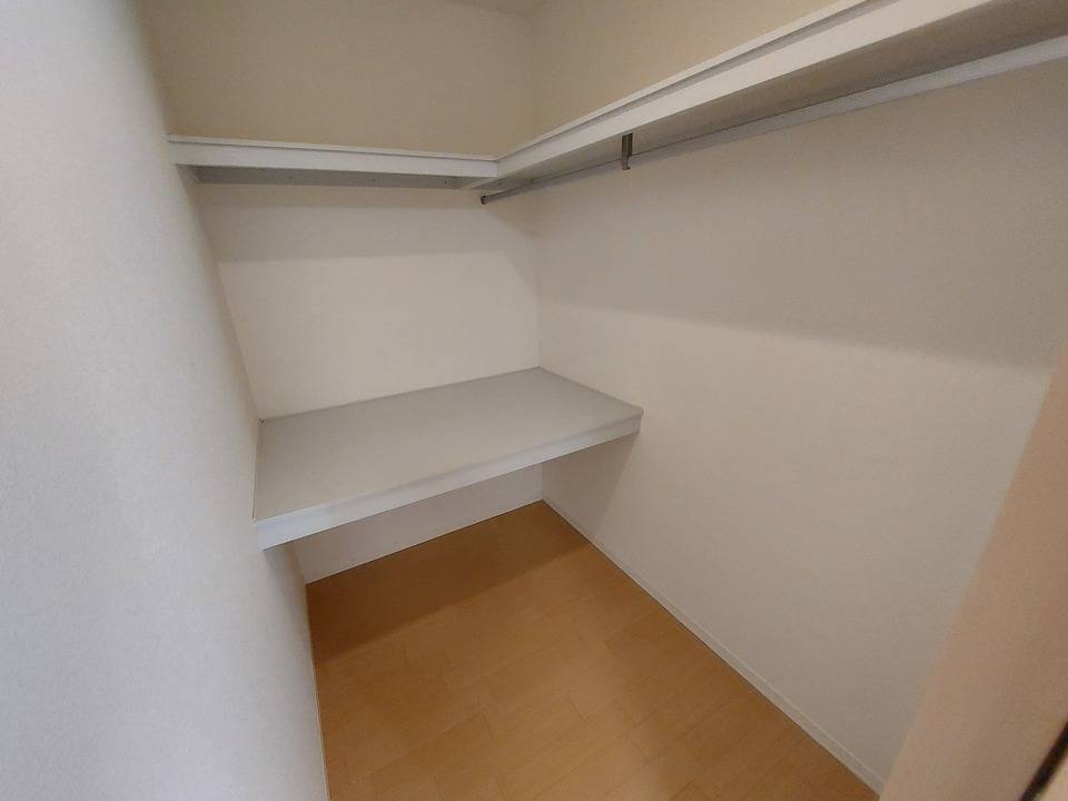 収納　ウォークインクローゼット