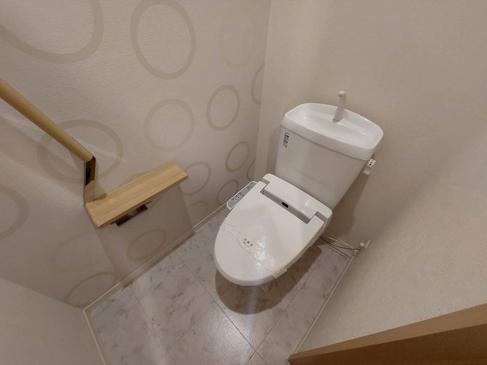 トイレ　トイレ